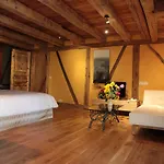 La Maison D'artgile Bed & Breakfast 3*