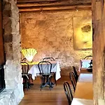 La Maison D'artgile Bed & Breakfast 3*