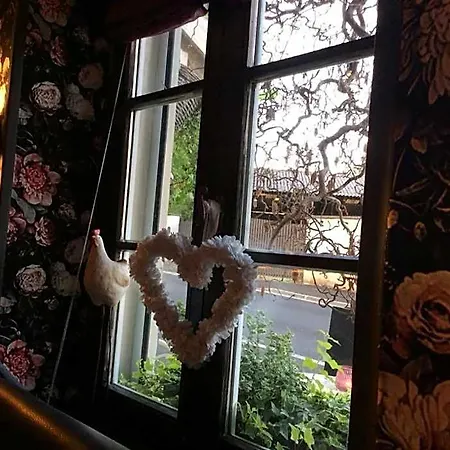 La Maison D'artgile Couette-café 3*