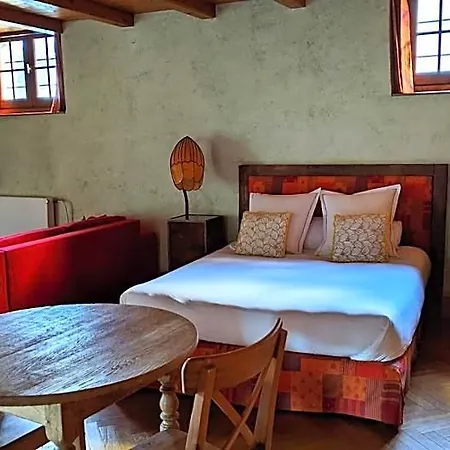 La Maison D'artgile Couette-café