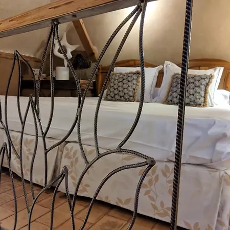La Maison D'artgile فندق مبيت وإفطار